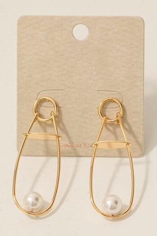 Pearl Oval Stud Earrings