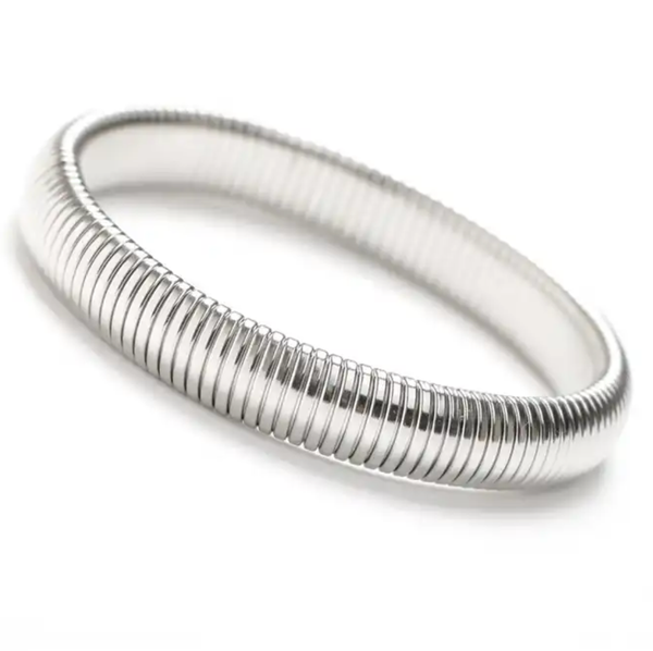 Cobra Bangle