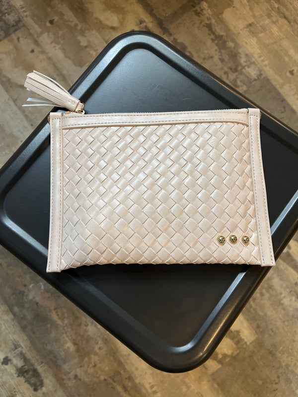 Veda Crossbody Clutch